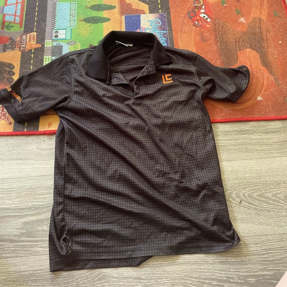 Little Caesar’s Men’s polo Small